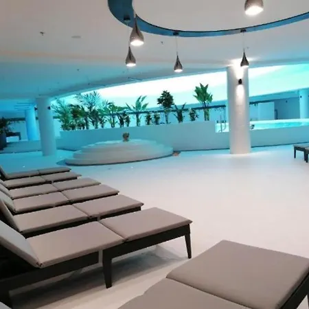 Appartement Gc Sun Club Spa & Pool & Sauna & Jacuzzi *